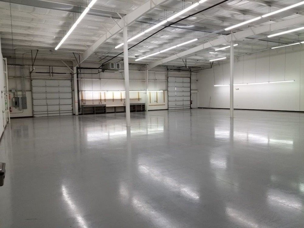 East Tampa / Brandon Warehouse w/ HVAC for Lease: 10350 Fisher Ave, Tampa, FL 33619
